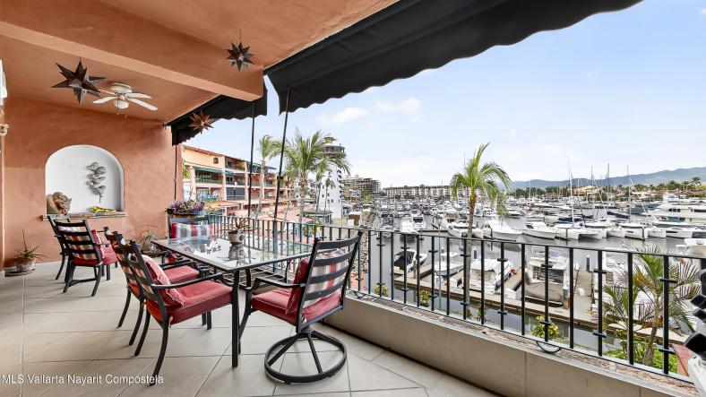 Condos in 249 Paseo de la Marina  