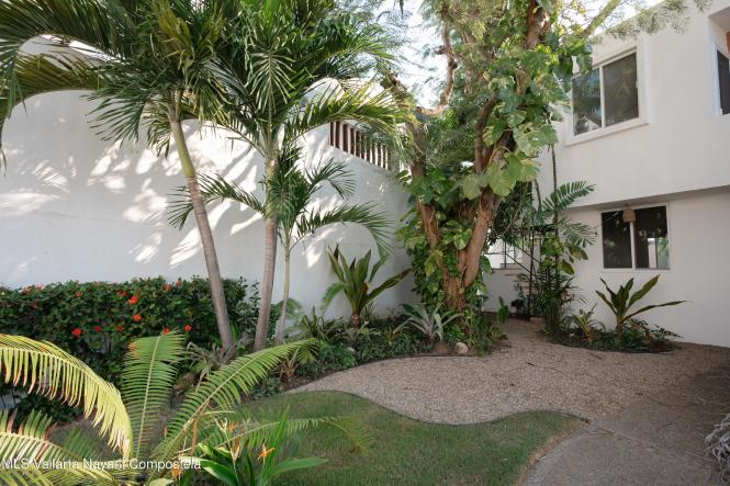 Houses in 24 Circuito del Caracol  