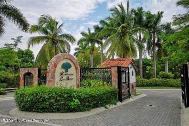 Land in 24 PASEO DE LOS MANGOS  