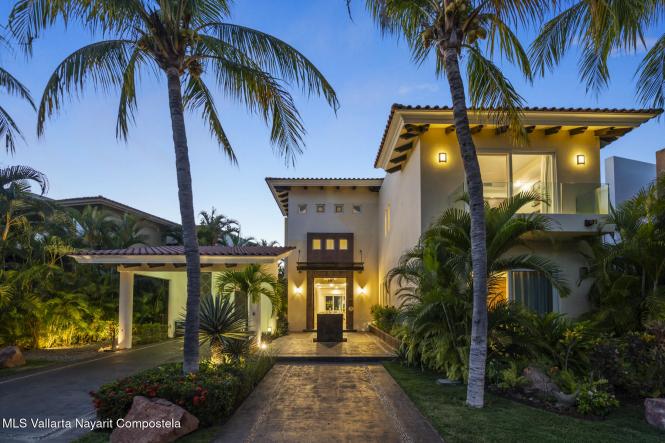 Houses for sale in Nuevo Vallarta West