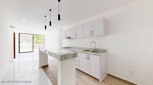 Condos in 17 Del Rodeo  