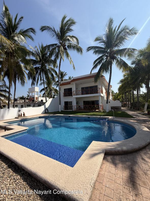 Houses for sale in Guayabitos