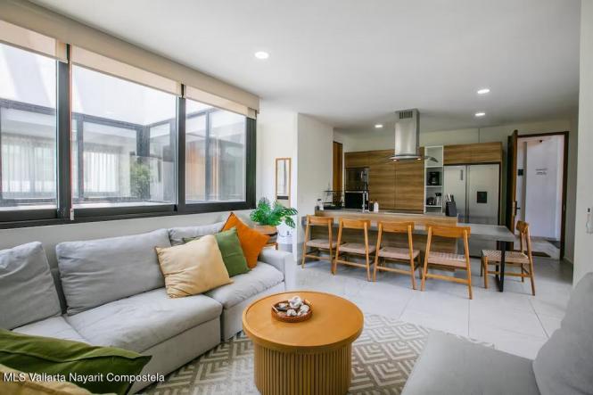 Condos in 3 Av Playa Los Picos  