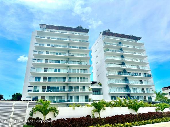 Condos in 46 Cto. De Los Sauces  