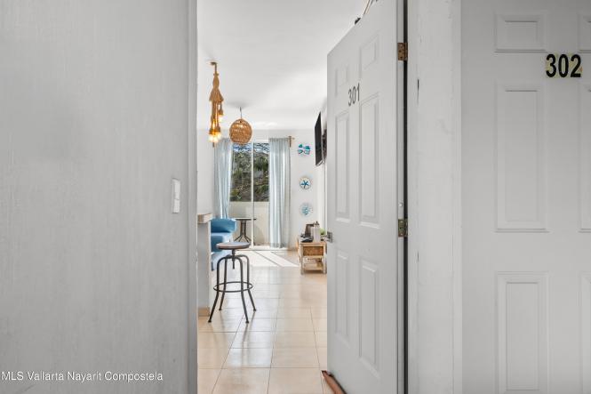 Condos in 900 Las Flores  