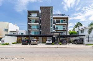 Condos in 136 Rio Santiago  