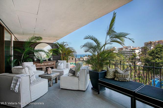 Condos in 206 BASILIO BADILLO  