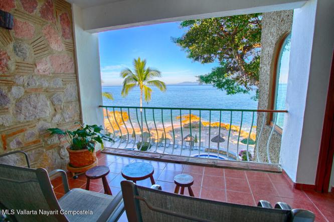 Condos in 7.5 Carretera a Barra de Navidad  