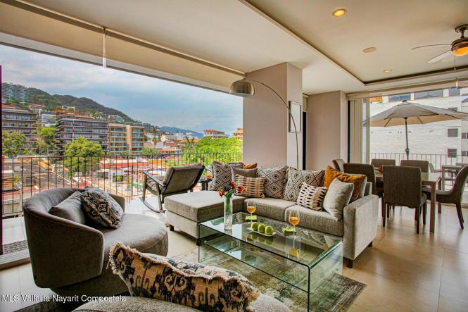 Condos in 205 Lazaro Cardenas  