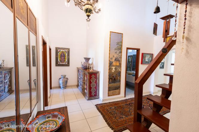 Condos in 252 paseo de la Iguana  