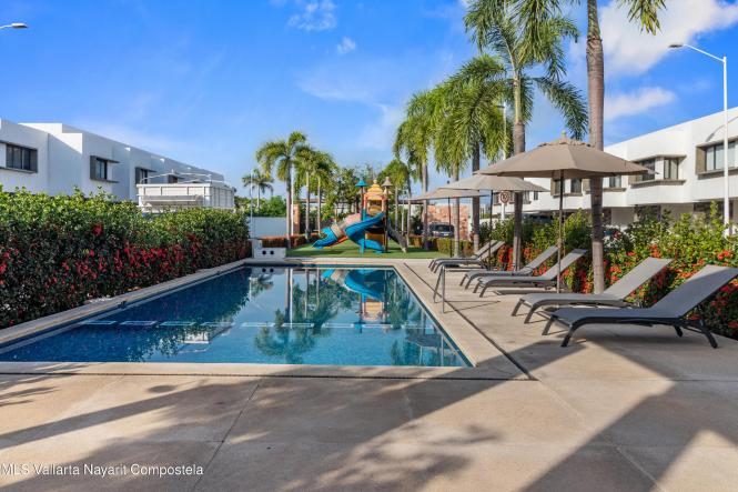 Houses in 317 FEDERACION  