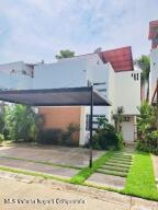 Houses in 32 Playa Punta de Mita  