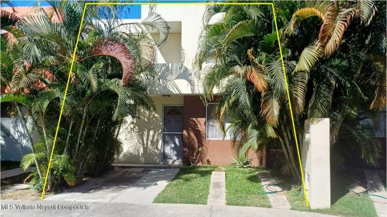 Houses in 33 Circuito Serena  