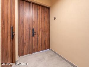 Condos in 154 Industrias  