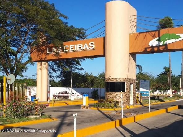 Houses in 36 Paseo del Arque Calle 