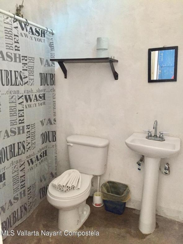 Houses in 40 Guanabanos  