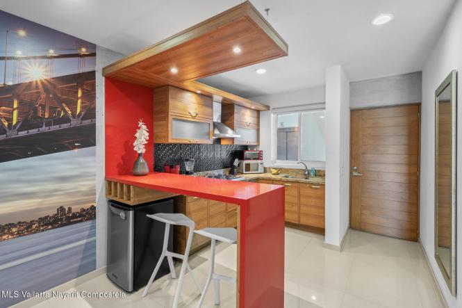 Condos in 256 C. Roma  