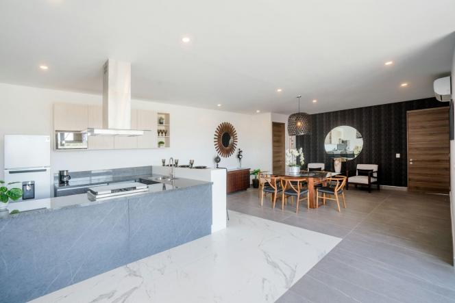 Condos in 5 M-RC5 BLVD. CIRCUITO COSTERO  