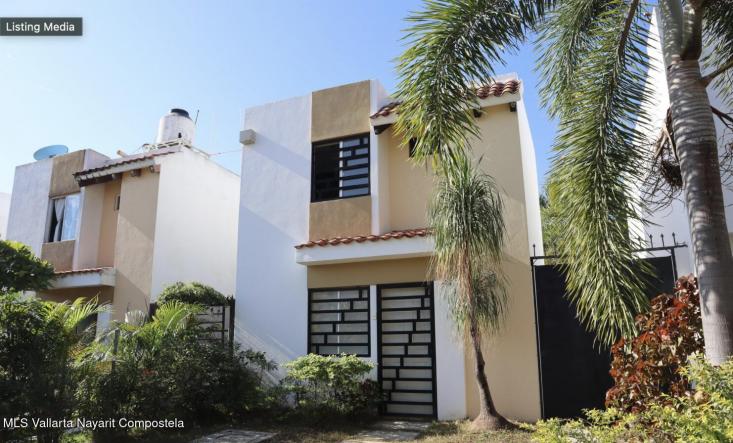 Houses in 420 Felicidad  