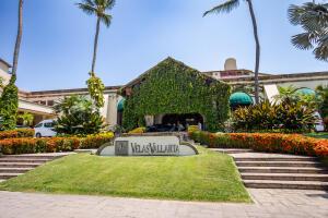 Condos in 585 Av Paseo De La Marina Nte  