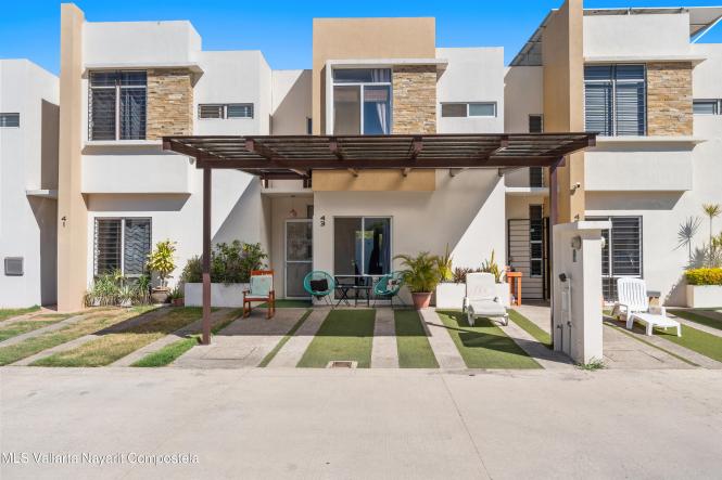 Houses in 43 Roble Rojo Roble Rojo 