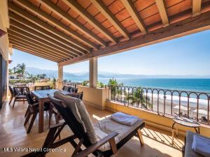 Condos in 585 Avenida Paseo de la Marina  