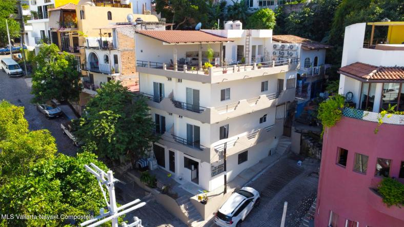 Multi-Family in 454 Honduras  