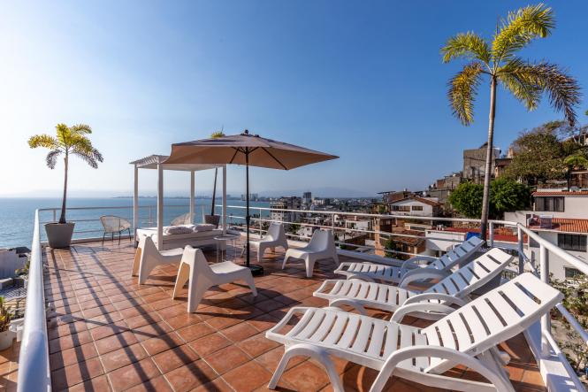 Houses in 459 Corona  