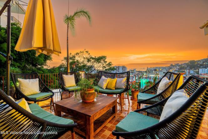 Houses in 459 Insurgentes  