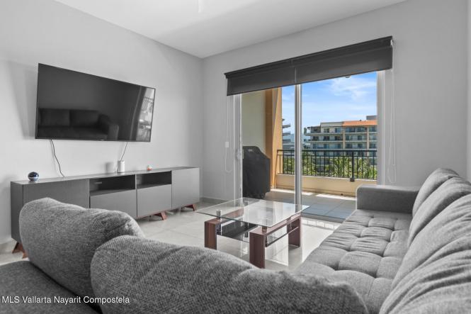 Condos in 56 sur Paseo de los cocoteros  