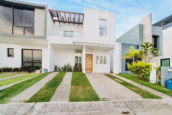 Houses in 47B Sendero de las Higueras  