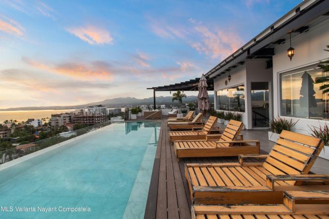 Condos in 50 Francisco I Madero  