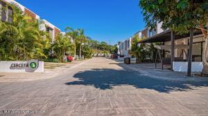 Houses in 111 EL QUELELE  