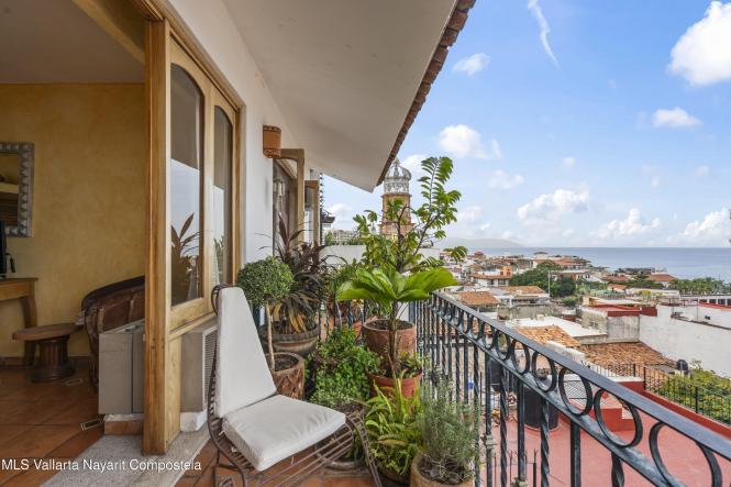 Condos in 431 Matamoros  