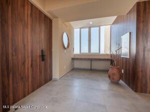 Condos in 154 Industrias  