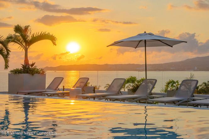 Condos in 240 Lazaro Cardenas  