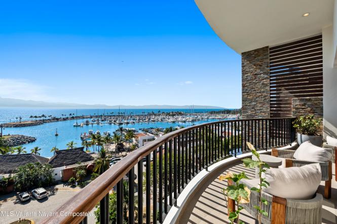 Condos in 11 Zalcetas / Prol. Tiburon  