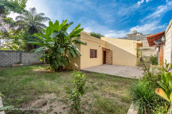 Houses in 515 Av. Victor Iturbe  