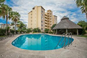 Condos in 12 Los Sauces Circuito 