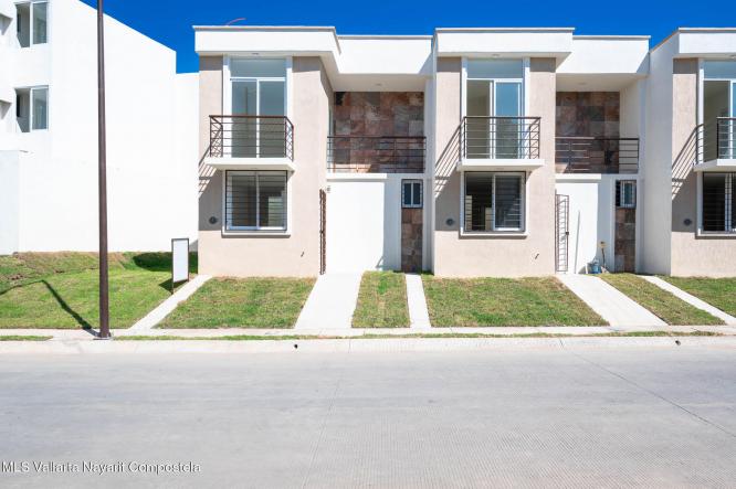 Houses in 3 Paseo del Torreon 593 