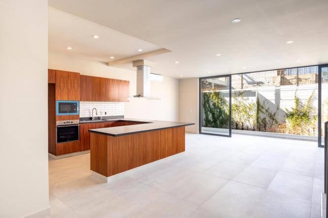 Houses in 540 Av. Mexico  