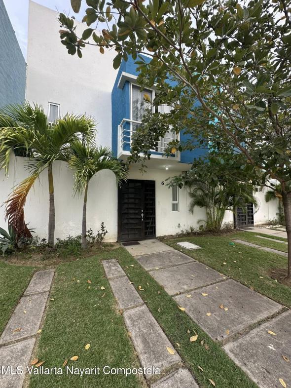 Houses in 60-6 Isla Malta  