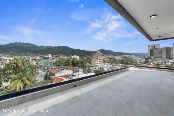 Condos in 135 Calle Havre  