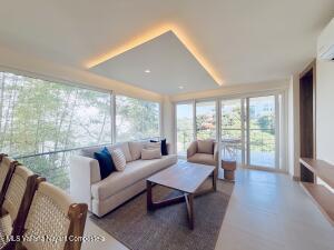 Condos in 149 Hortensias  