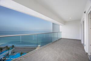 Condos in 171 Febronio Uribe Harbor 171 T. Norte 