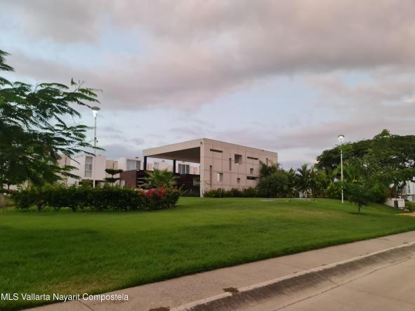 Houses in 67 VALLE DE TLAXCALA  
