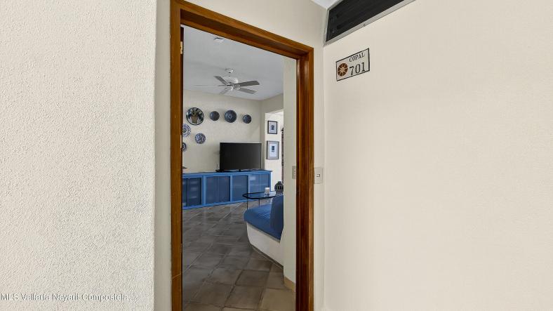 Condos in km 8 carretera barra de navidad  