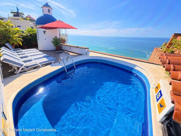 Condos in 115 ALMENDRO  