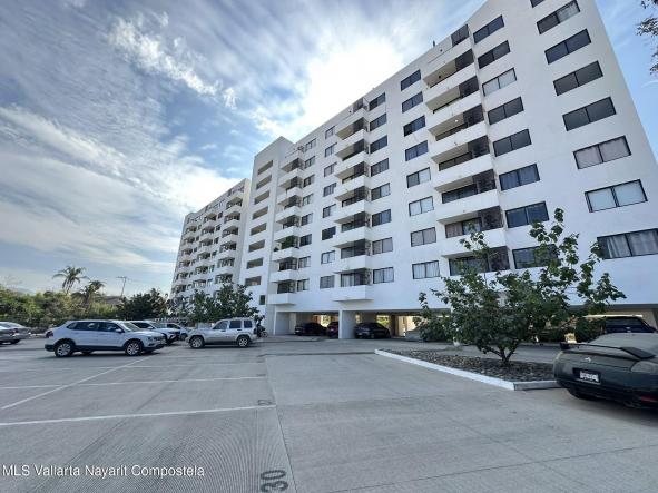 Condos in 604 Avenida Federacion  