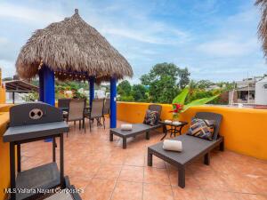 Houses in 8 24 de febrero  